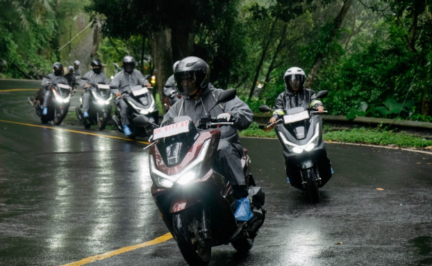 Terbaru dari Honda PCX160, Tetap Terkoneksi dan Bebas Ribet dengan Honda RoadSync