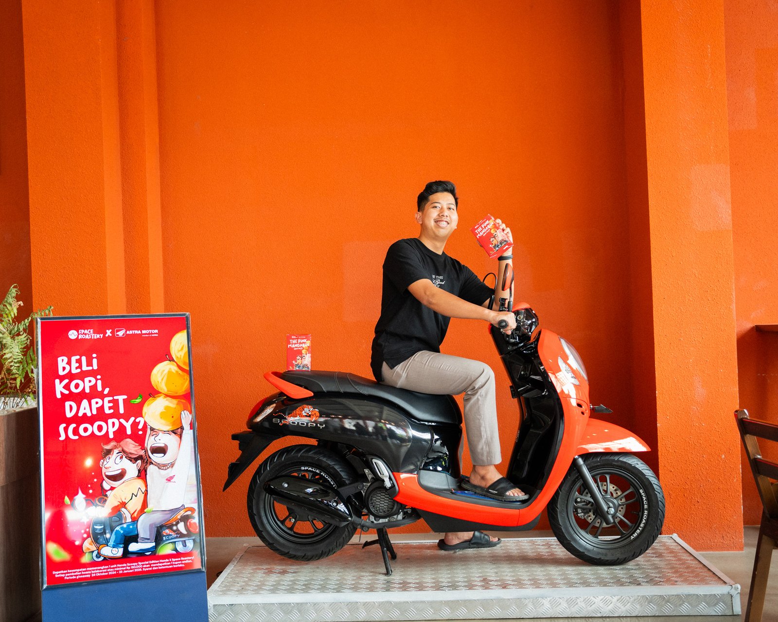 Cuma Beli Kopi,Bawa Pulang Honda Scoopy Special Edition