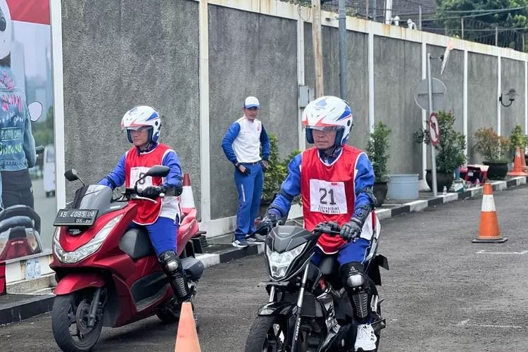 Safety Riding Center Astra Motor Yogyakarta Aktif Mengadakan Pelatihan Keselamatan Berkendara Untuk Semua Kalangan