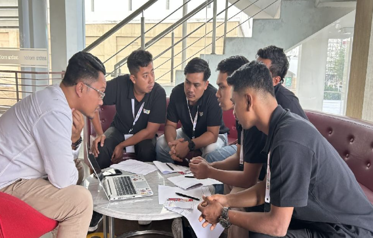 Dorong Ekonomi dan Lapangan Kerja Baru, Yayasan AHM Latih Puluhan UMKM Bengkel Sepeda Motor