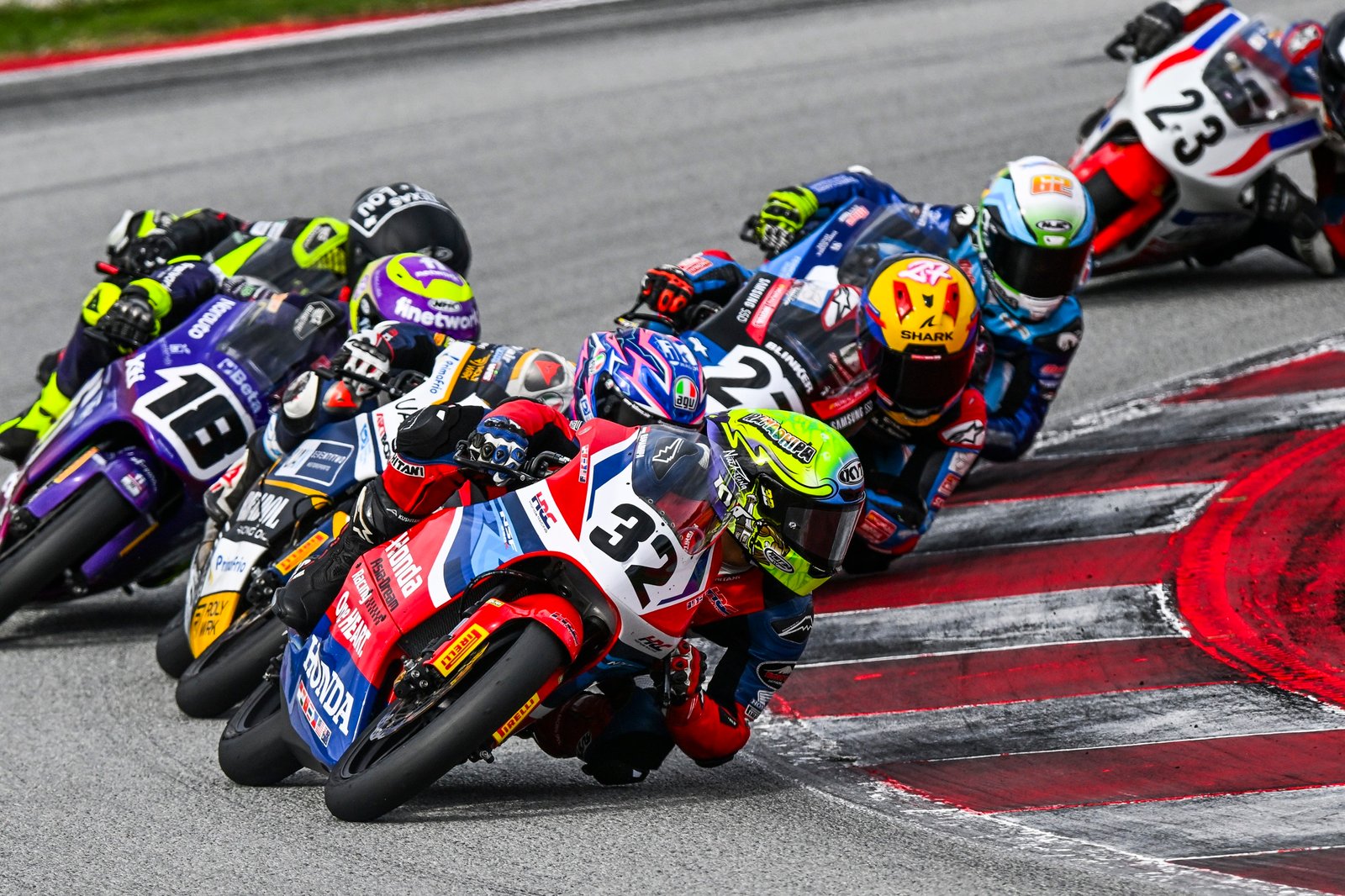 Lagi, Binaan Astra Honda Melesat Kencang di Barcelona Ciptakan Sejarah Untuk Indonesia