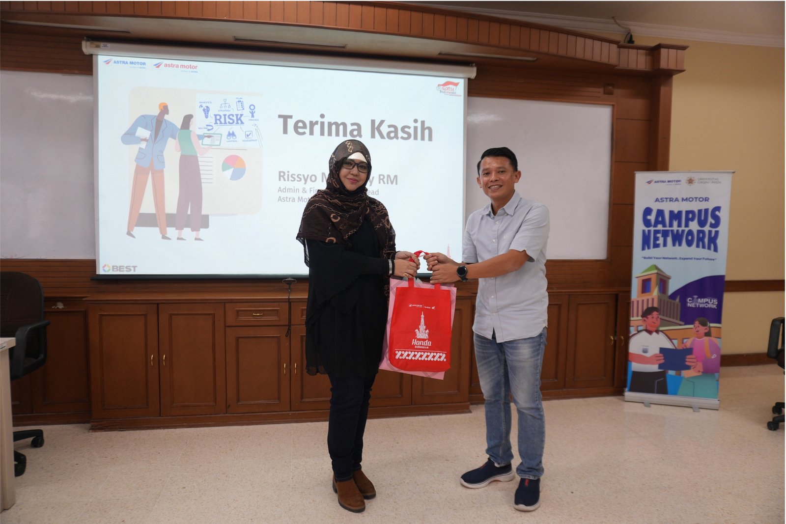 Astra Motor Yogyakarta Bagikan Pengetahuan Seputar Manajemen Risiko Kepada Mahasiswa UGM