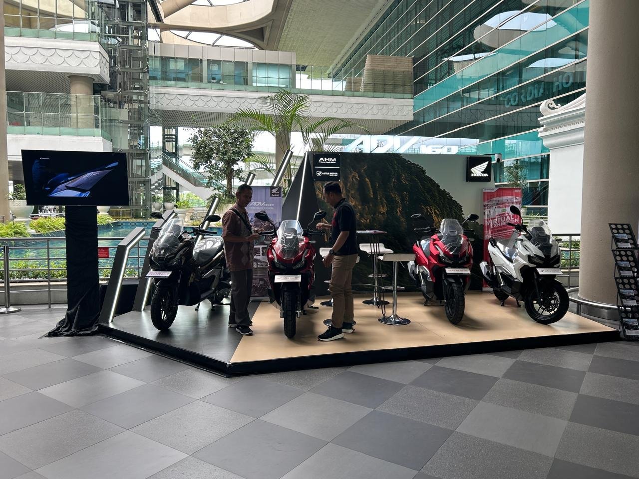 New Honda ADV160 Sapa Wisatawan di Yogyakarta International Airport