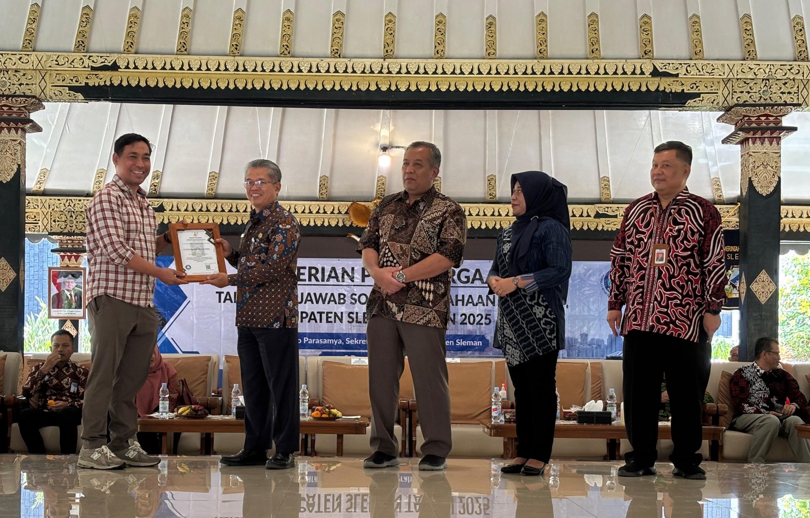 Astra Motor Yogyakarta Kembali Terima Penghargaan TJSP Kabupaten Sleman 2025