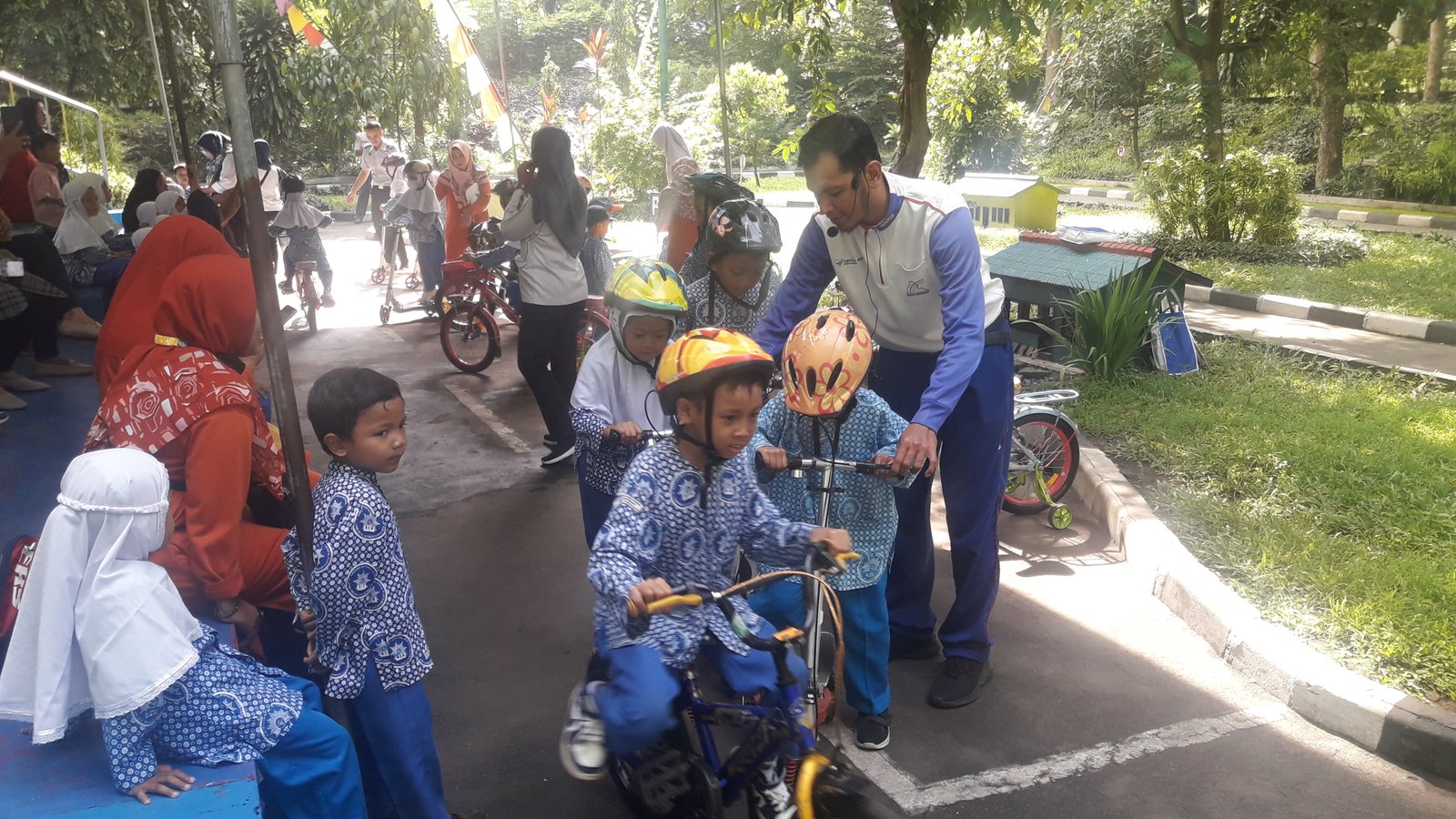 Kenali Keselamatan Berkendara untuk Buah Hati