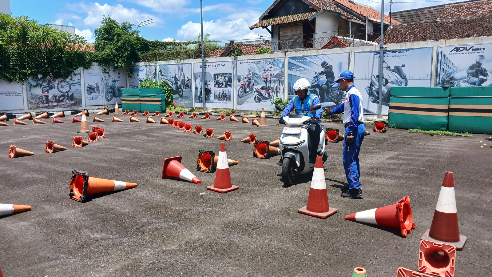 Astra Motor Yogyakarta Beri Bekal Keselamatan Berkendara